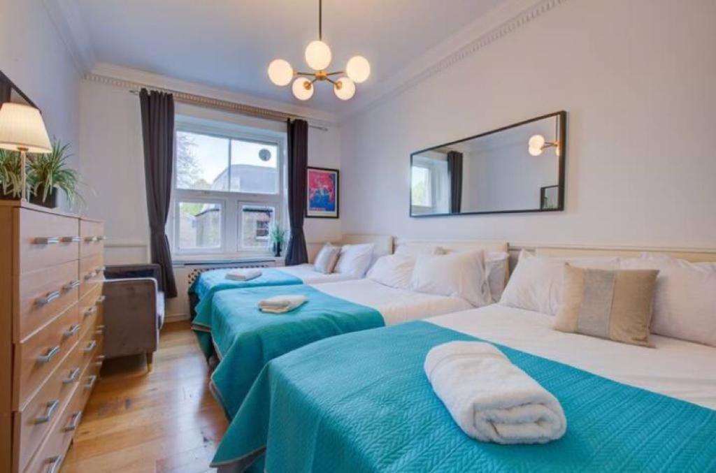 Benqi Apartment Лондон Екстериор снимка